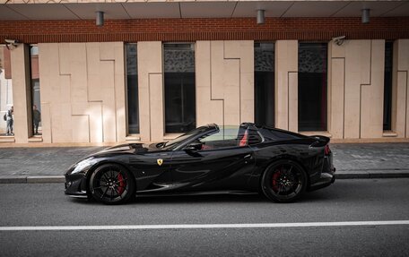 Ferrari 812, 2021 год, 68 500 000 рублей, 3 фотография