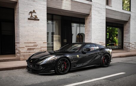 Ferrari 812, 2021 год, 68 500 000 рублей, 26 фотография
