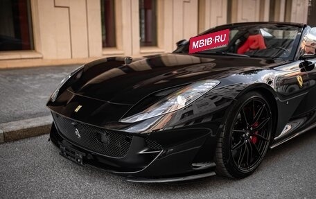 Ferrari 812, 2021 год, 68 500 000 рублей, 18 фотография