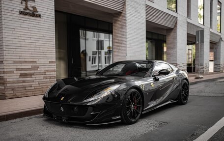 Ferrari 812, 2021 год, 68 500 000 рублей, 28 фотография