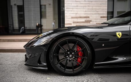 Ferrari 812, 2021 год, 68 500 000 рублей, 30 фотография