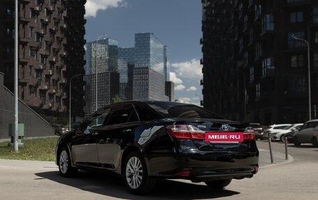 Toyota Camry, 2014 год, 1 790 000 рублей, 10 фотография