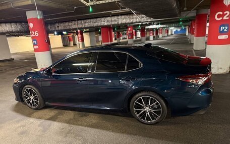 Toyota Camry, 2018 год, 3 000 000 рублей, 2 фотография