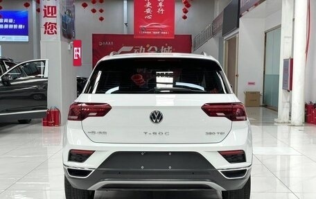 Volkswagen T-Roc I, 2021 год, 1 999 000 рублей, 5 фотография