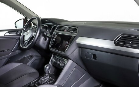Volkswagen Tiguan II, 2020 год, 2 090 000 рублей, 11 фотография