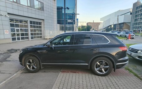 Volkswagen Touareg III, 2020 год, 3 885 000 рублей, 3 фотография
