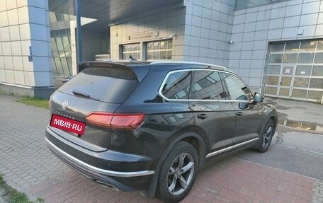 Volkswagen Touareg III, 2020 год, 3 885 000 рублей, 4 фотография