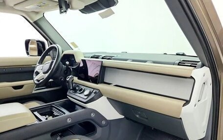 Land Rover Defender II, 2022 год, 7 323 520 рублей, 17 фотография