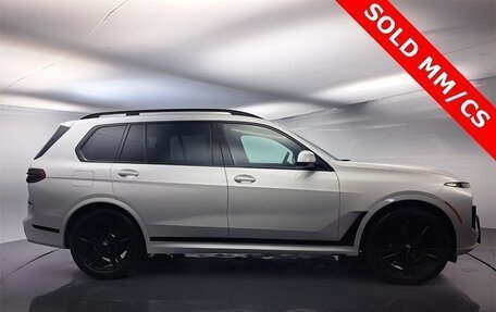 BMW X7, 2022 год, 9 452 948 рублей, 2 фотография