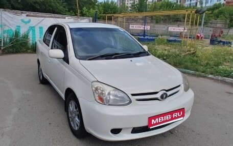 Toyota Platz, 2005 год, 550 000 рублей, 4 фотография