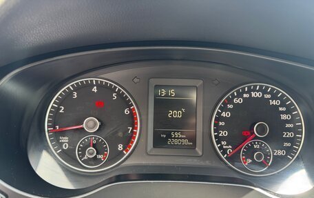 Volkswagen Jetta VI, 2014 год, 900 000 рублей, 9 фотография