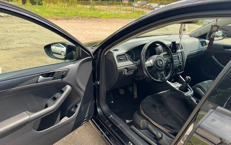 Volkswagen Jetta VI, 2014 год, 900 000 рублей, 5 фотография