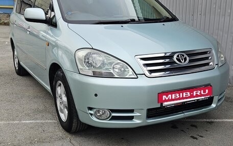 Toyota Ipsum II, 2001 год, 865 500 рублей, 2 фотография