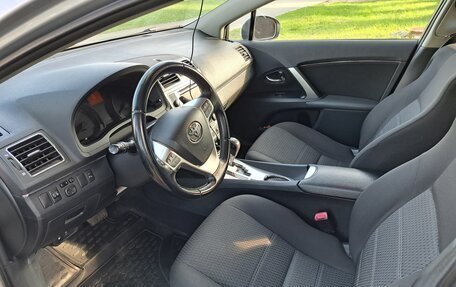 Toyota Avensis III рестайлинг, 2012 год, 1 690 000 рублей, 9 фотография