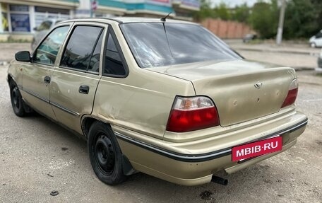 Daewoo Nexia I рестайлинг, 2006 год, 100 000 рублей, 4 фотография