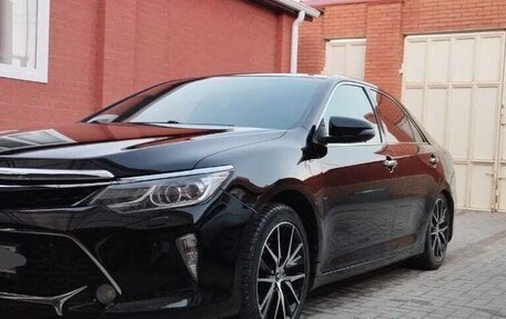 Toyota Camry, 2014 год, 1 900 000 рублей, 1 фотография