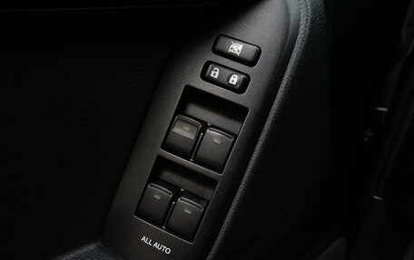 Toyota Land Cruiser Prado 150 рестайлинг 2, 2014 год, 3 799 000 рублей, 21 фотография
