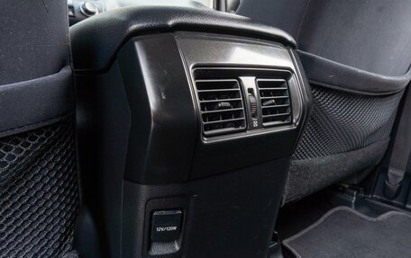 Toyota Land Cruiser Prado 150 рестайлинг 2, 2014 год, 3 799 000 рублей, 24 фотография