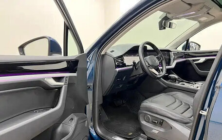 Volkswagen Touareg III, 2021 год, 4 082 055 рублей, 8 фотография