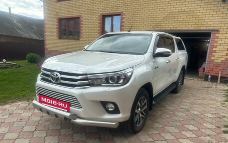Toyota Hilux VIII, 2016 год, 3 500 000 рублей, 4 фотография