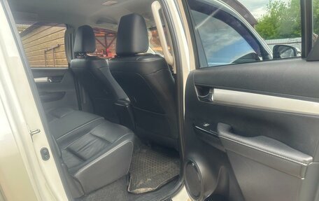 Toyota Hilux VIII, 2016 год, 3 500 000 рублей, 16 фотография