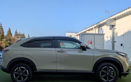 Honda Vezel, 2022 год, 2 050 000 рублей, 3 фотография