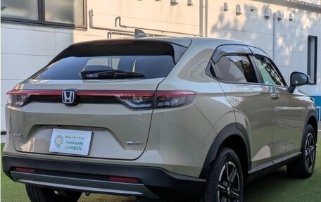 Honda Vezel, 2022 год, 2 050 000 рублей, 6 фотография