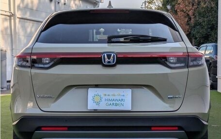 Honda Vezel, 2022 год, 2 050 000 рублей, 5 фотография