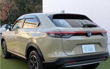 Honda Vezel, 2022 год, 2 050 000 рублей, 4 фотография