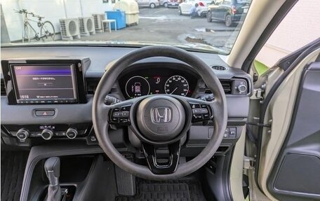 Honda Vezel, 2022 год, 2 050 000 рублей, 11 фотография