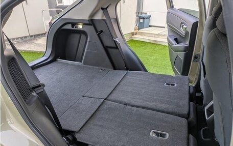 Honda Vezel, 2022 год, 2 050 000 рублей, 17 фотография