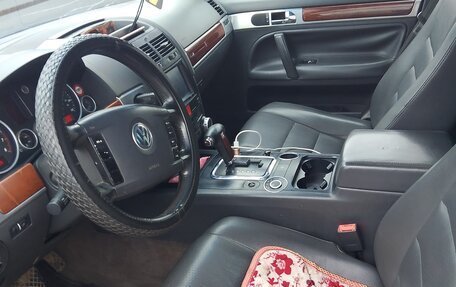 Volkswagen Touareg III, 2003 год, 550 000 рублей, 4 фотография