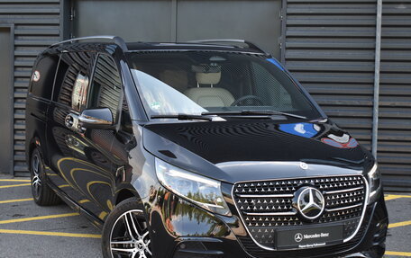 Mercedes-Benz V-Класс, 2024 год, 15 000 000 рублей, 5 фотография