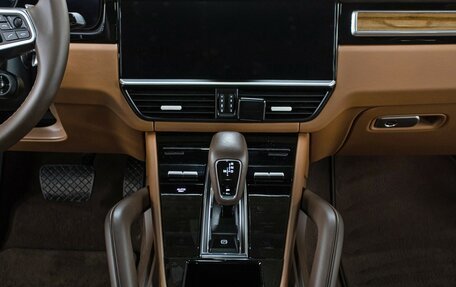 Porsche Cayenne III, 2020 год, 9 998 000 рублей, 17 фотография