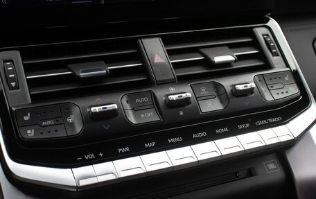 Toyota Land Cruiser, 2022 год, 9 498 000 рублей, 29 фотография