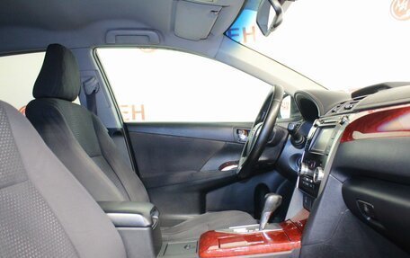 Toyota Camry, 2012 год, 1 298 000 рублей, 10 фотография