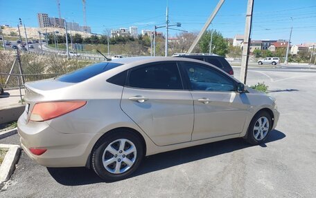 Hyundai Solaris II рестайлинг, 2012 год, 490 000 рублей, 5 фотография