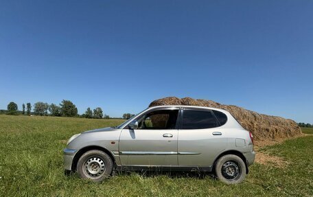 Toyota Duet, 1999 год, 180 000 рублей, 2 фотография
