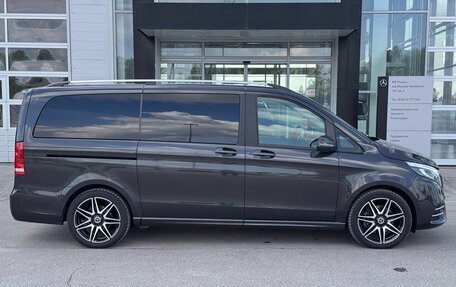 Mercedes-Benz V-Класс, 2019 год, 5 990 000 рублей, 4 фотография