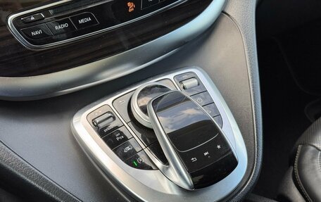 Mercedes-Benz V-Класс, 2019 год, 5 990 000 рублей, 19 фотография