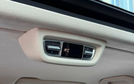 Mercedes-Benz V-Класс, 2019 год, 5 990 000 рублей, 27 фотография