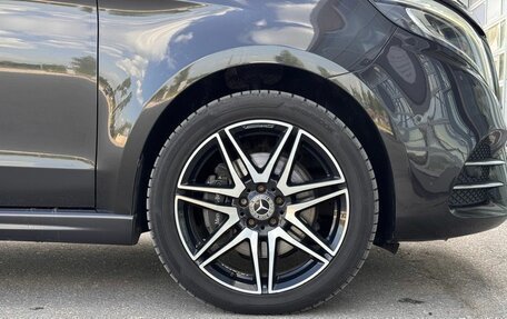 Mercedes-Benz V-Класс, 2019 год, 5 990 000 рублей, 36 фотография