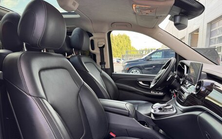 Mercedes-Benz V-Класс, 2019 год, 5 990 000 рублей, 35 фотография