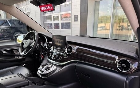 Mercedes-Benz V-Класс, 2019 год, 5 990 000 рублей, 34 фотография