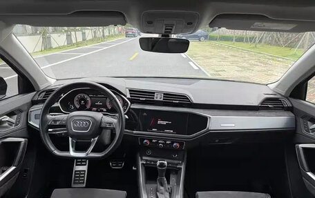 Audi Q3, 2022 год, 2 700 000 рублей, 18 фотография