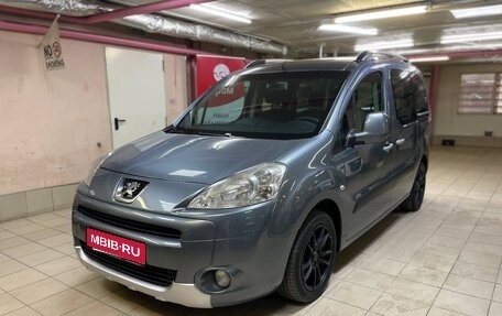 Peugeot Partner II рестайлинг 2, 2011 год, 570 000 рублей, 1 фотография
