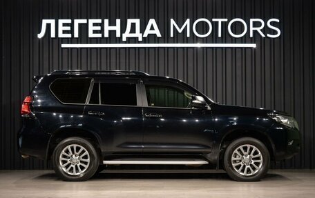 Toyota Land Cruiser Prado 150 рестайлинг 2, 2017 год, 4 140 000 рублей, 3 фотография