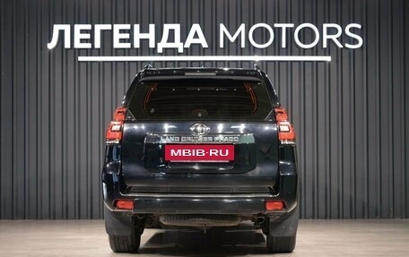 Toyota Land Cruiser Prado 150 рестайлинг 2, 2017 год, 4 140 000 рублей, 5 фотография