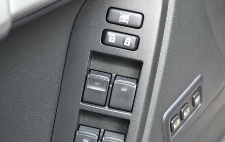 Toyota Land Cruiser Prado 150 рестайлинг 2, 2017 год, 4 140 000 рублей, 22 фотография