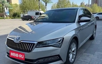 Skoda Superb III рестайлинг, 2022 год, 2 250 000 рублей, 1 фотография